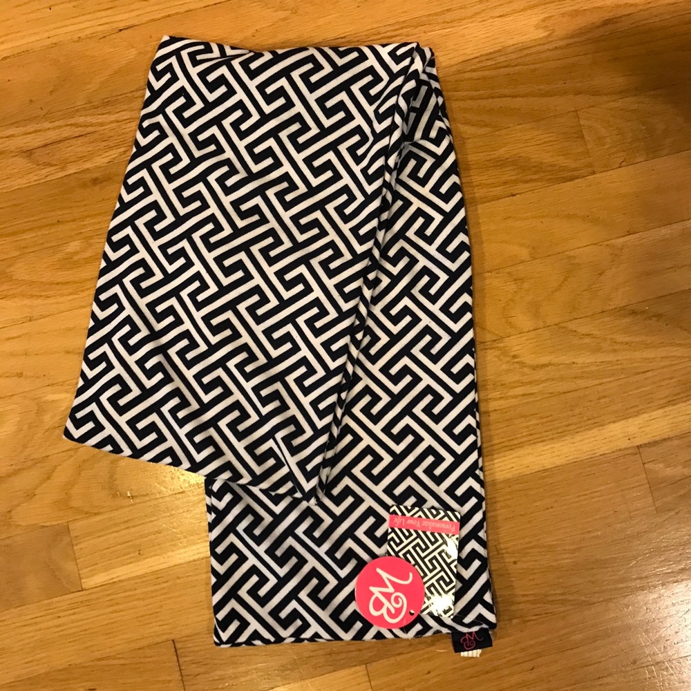3/$12 NWT Infinity scarf